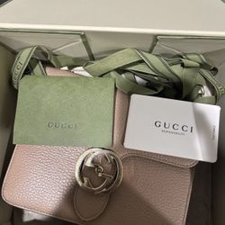Gucci Puse Beige Crossbody Bag