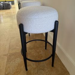 White & Black Boucle Stools Set Of 4 For Bar 