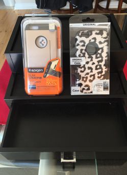IPhone 6 & iPhone 5 Case both New & charging station