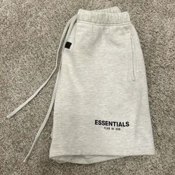 Essentials Fear of God Shorts ( LIGHT OATMEAL )