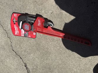 14 inch steel Milwaukee wrench