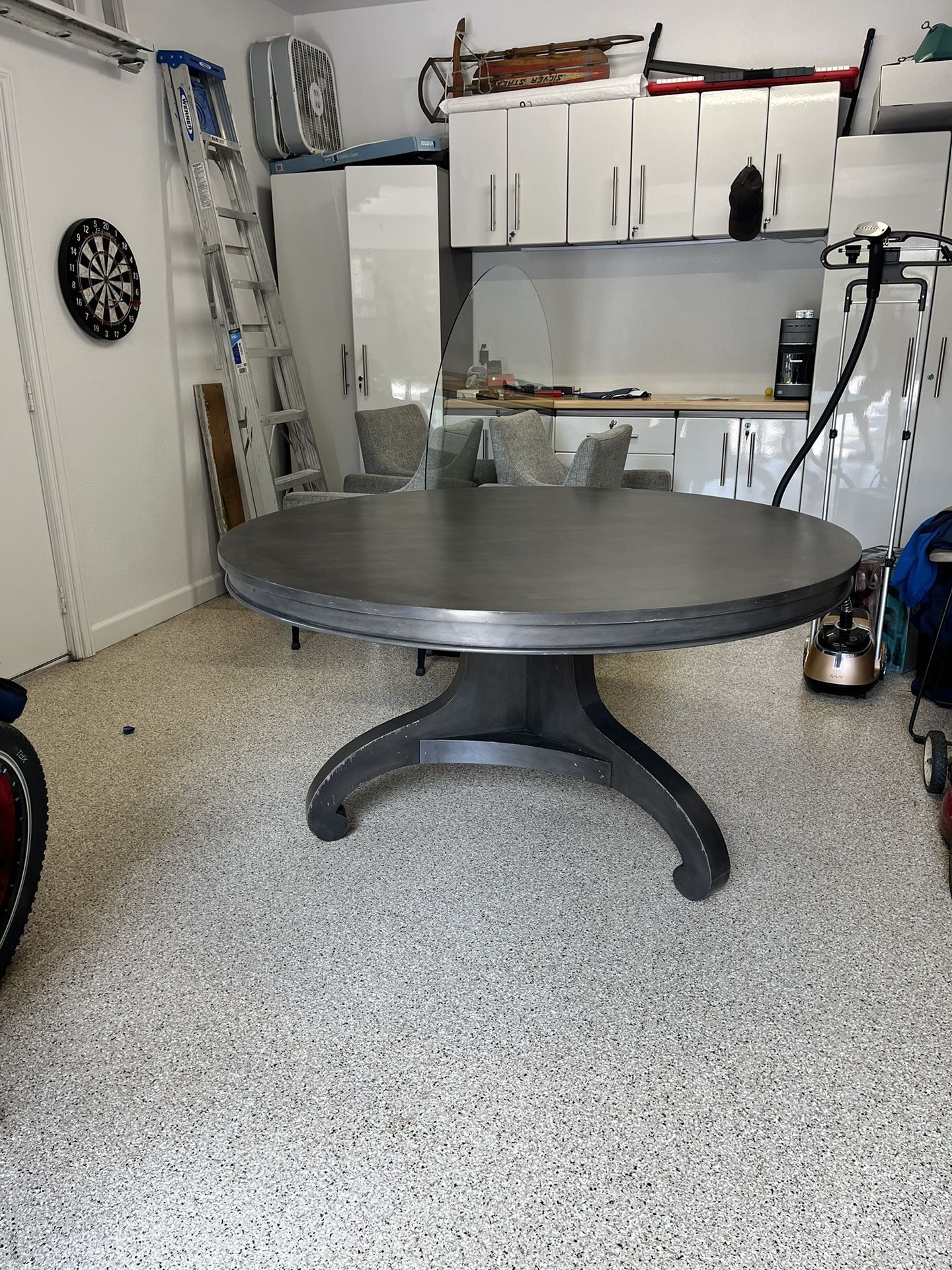 60” Round Table and 6 Chairs