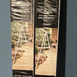 2 Display Easels