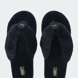 Pumas Furry Slides New Size 7