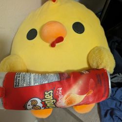 Giant Chick With Pringles