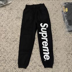 Men Supreme Sweats