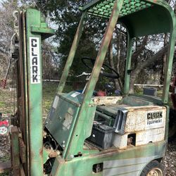 Clark Forklift 2000lb