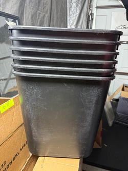 6 Black 3-Gallon Plastic Trash Cans / Waste Bins – Sold as Set