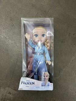 Disney Frozen 2 Elsa Travel Doll