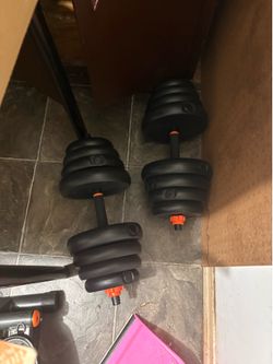 Adjustable dumbbells