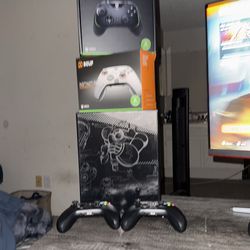 Xbox Controllers And Astro A50 Headset