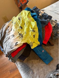 Boys sizes (5-7) clothes bundle