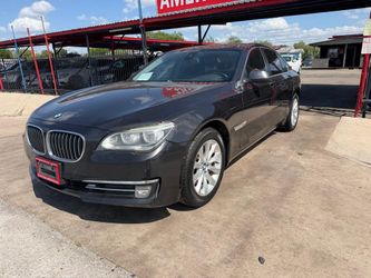 2015 BMW 740i