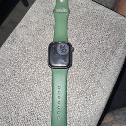 Apple Watch Series 7 41mm 