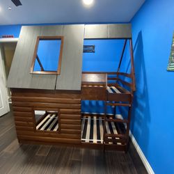 Bunk Bed 