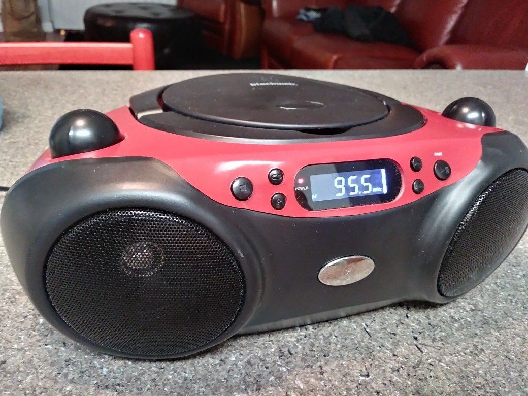 Blackweb Boombox. Old-school yet in good shape!