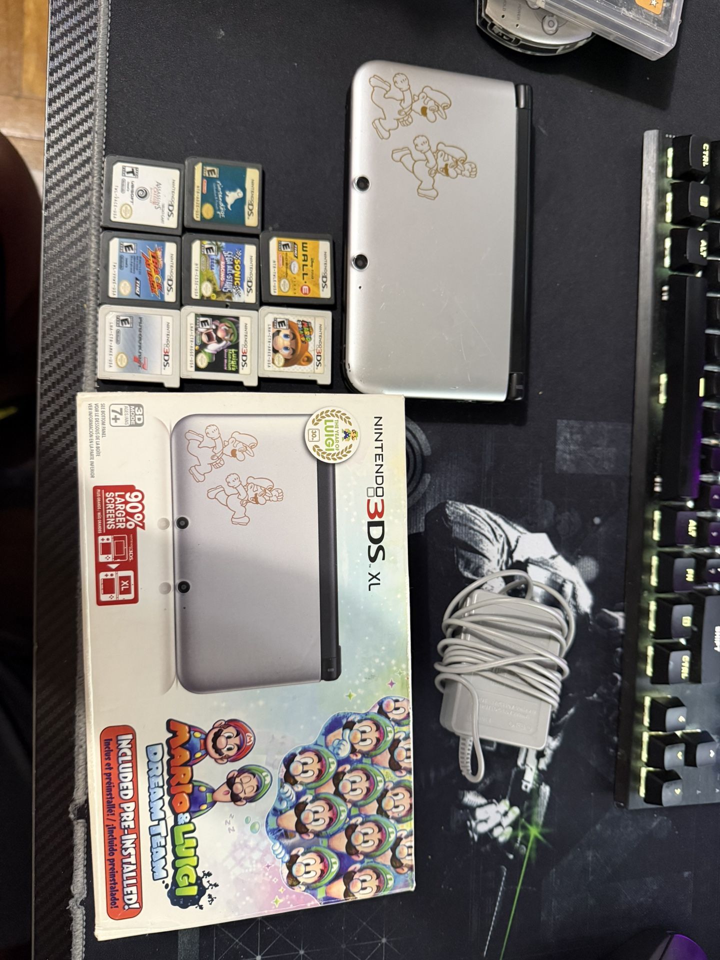 Nintendo 3DS XL Mario & Luigi Dream Team 