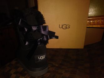 Size 4 UGG boots