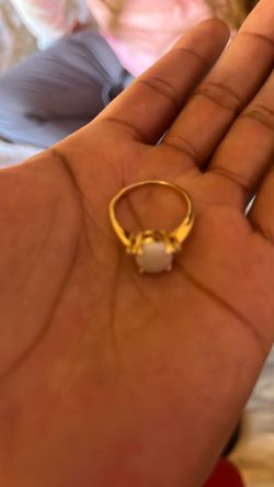 14k ring w opal
