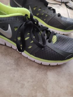 Nike Running Shoes Like New Size 9 1/2 Mens