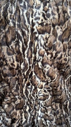 Beautiful Leopard Faux Fur Fabric Very Soft  36”x36” New