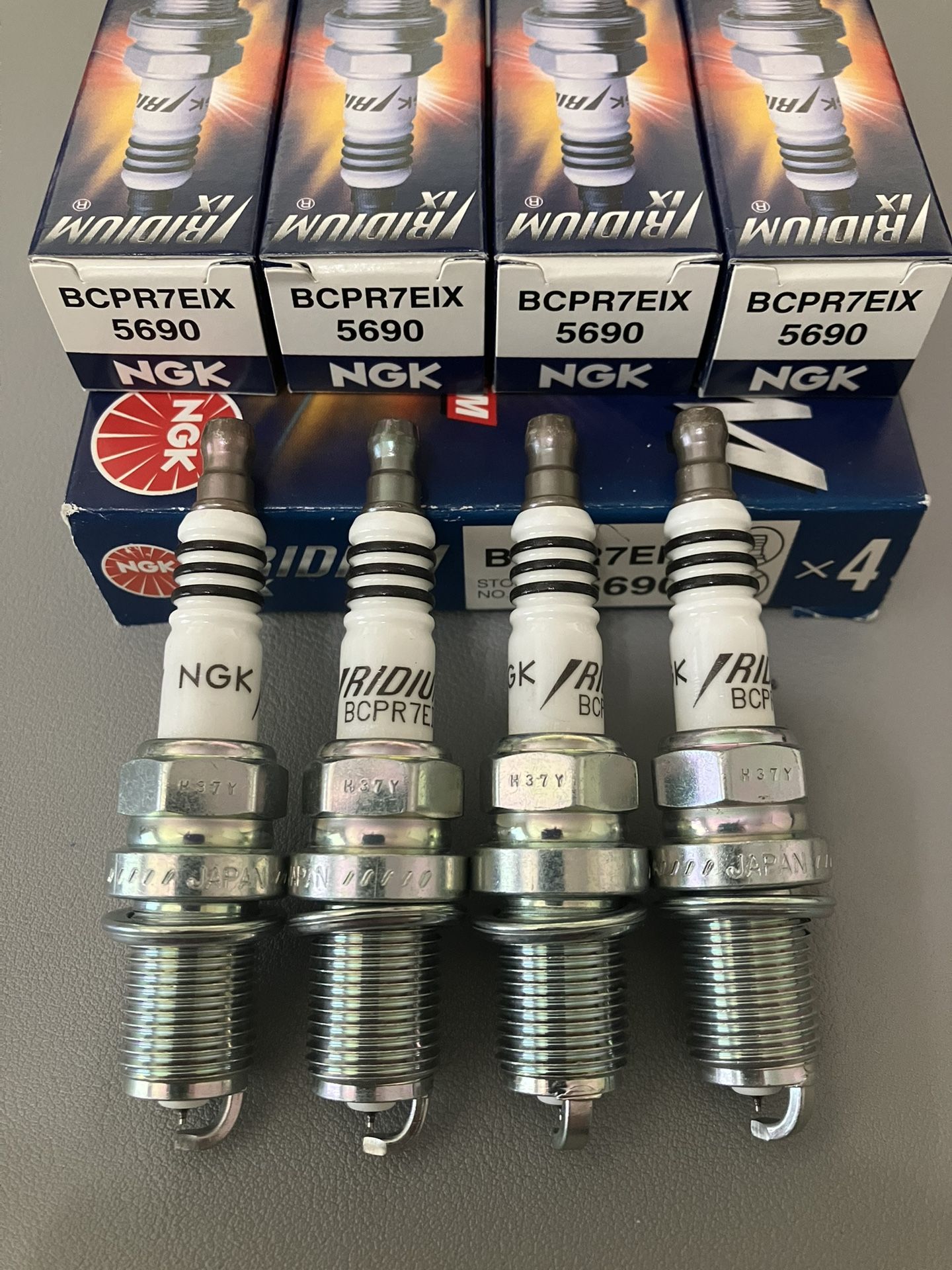 5690 BCPR7EIX NGK | Iridium IX Spark Plugs 4pk