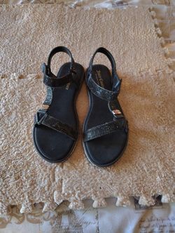 *New Black Juicy Couture Sandals
