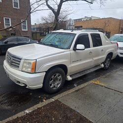 2005 Cadillac Escalade