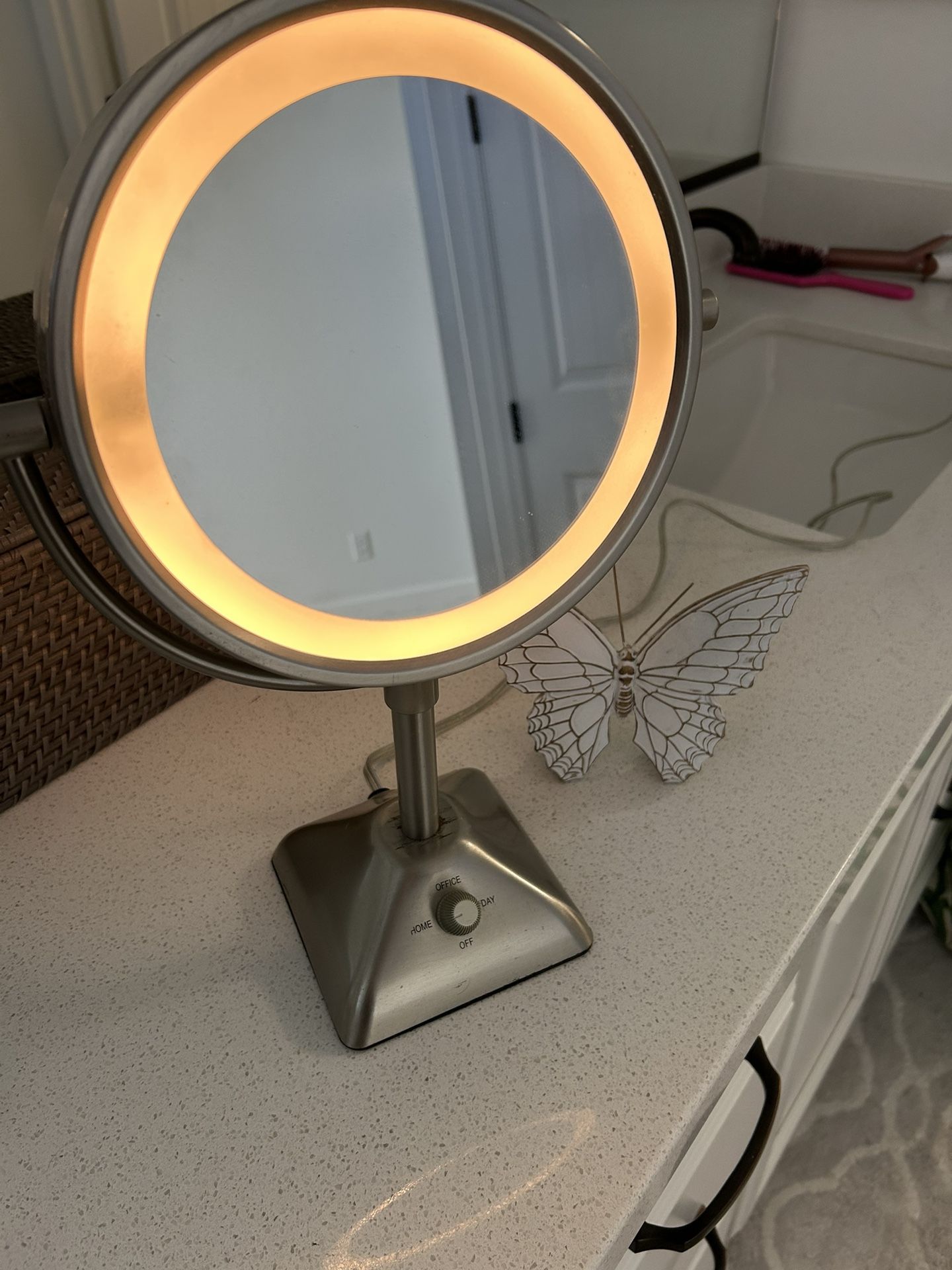 Countertop Mirror