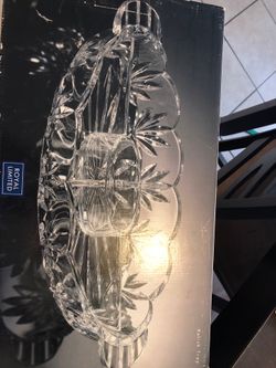 Glass plate with dividers