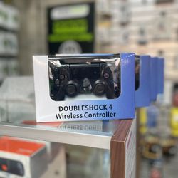 PS4 Controller Brand New with Charger 