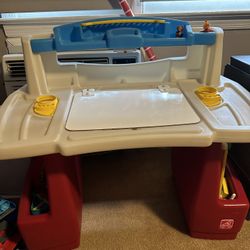 Step 2 Kids Desk 