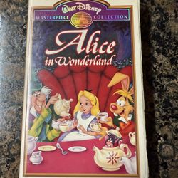 Alice In wonderland 