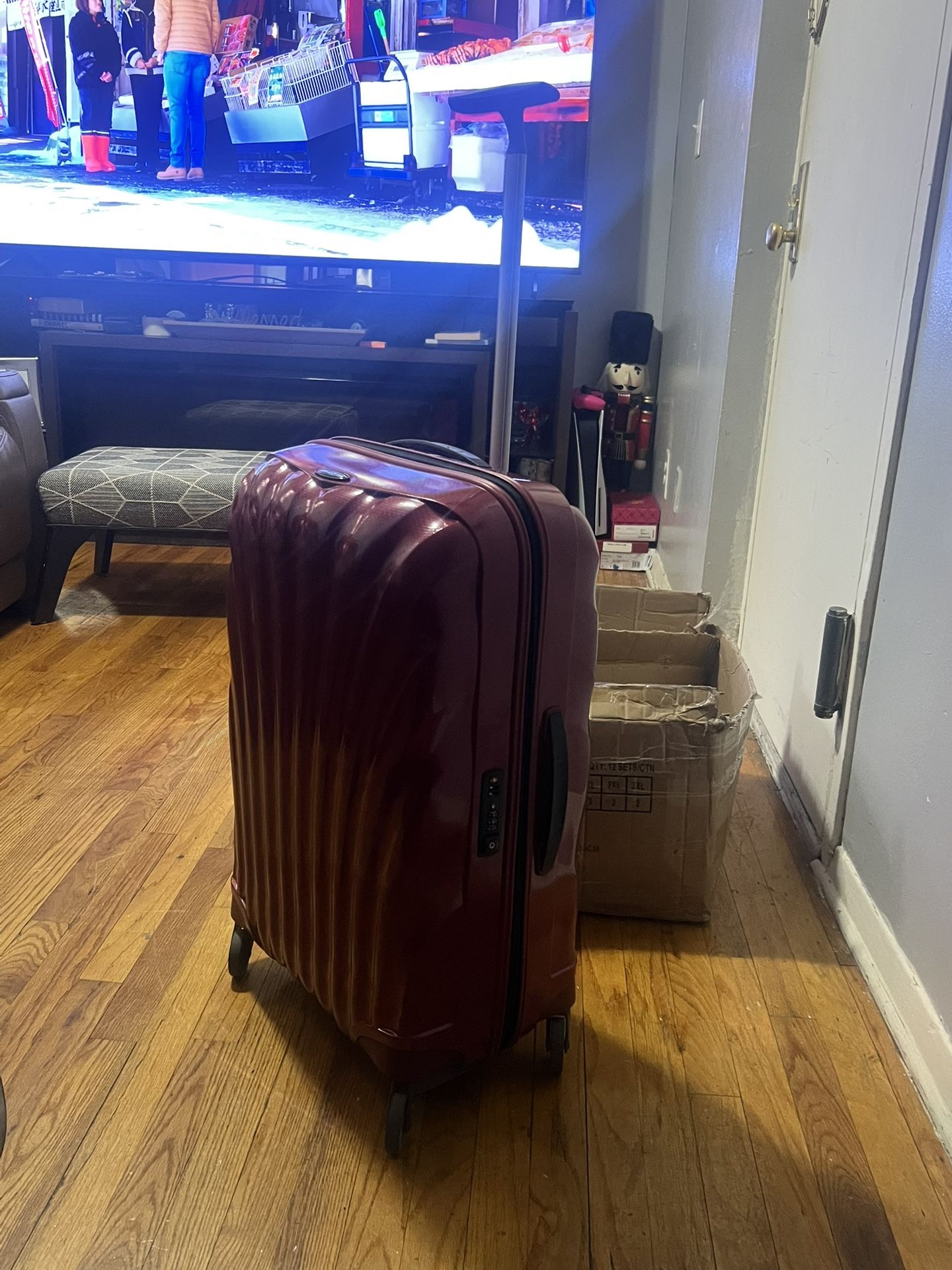 Samsonite Cosmolite Luggage Spinner