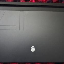 Alienware M17 R3