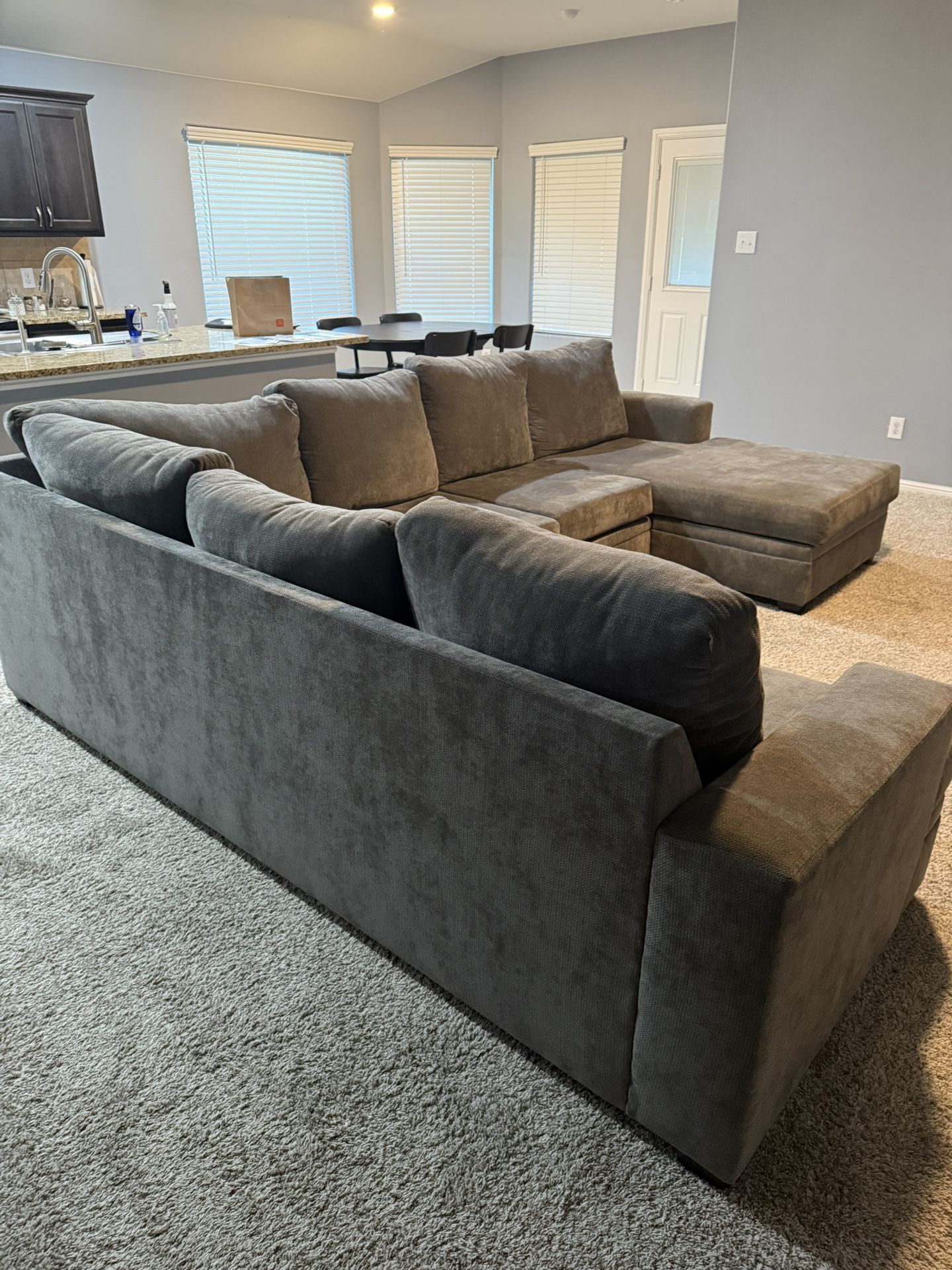 Gray U-Piece Sofa