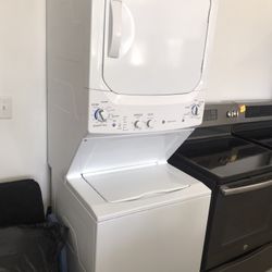 TOWER WASHER AND DRYER