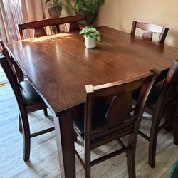 Dinning Table 