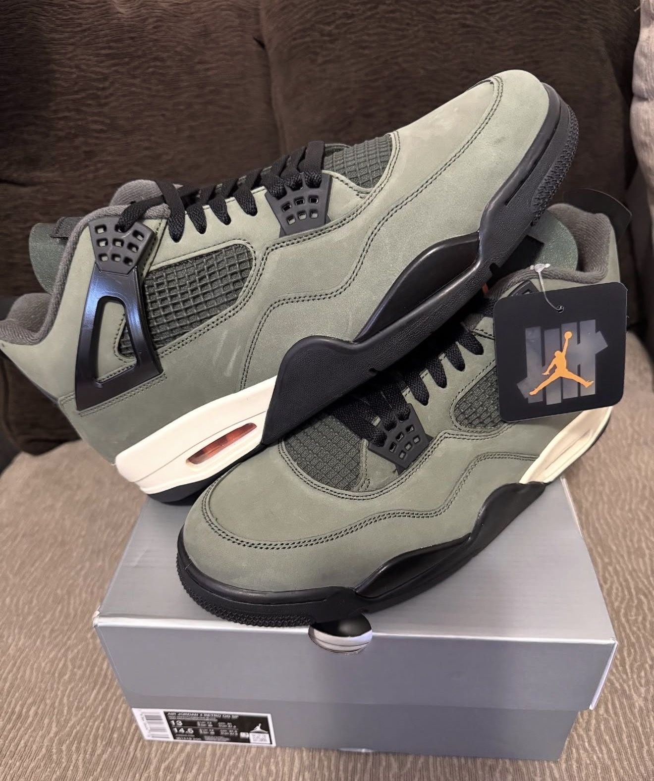 Jordan 4 Undefeated Size 13 $400