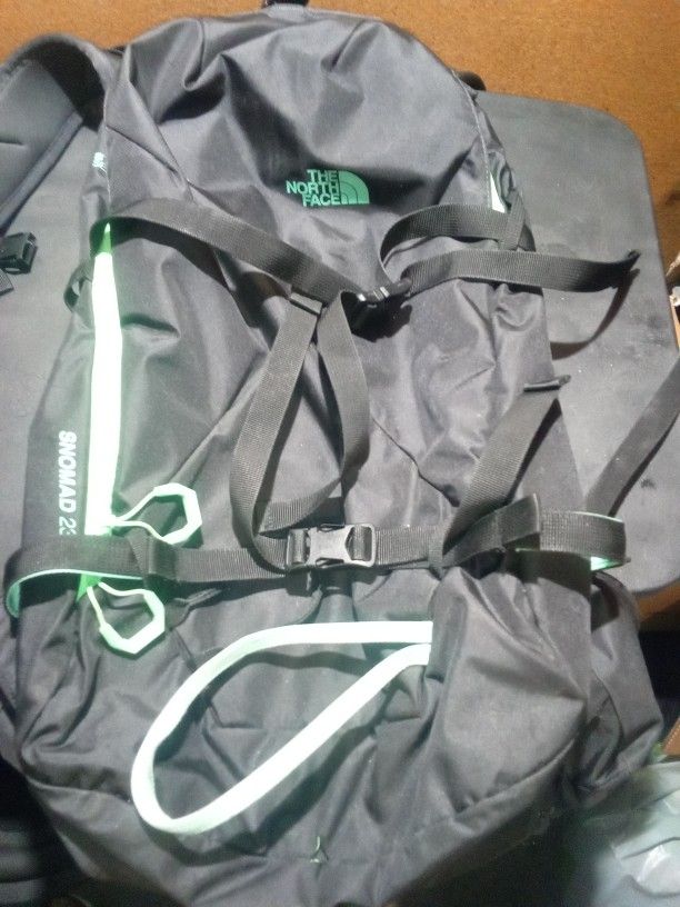The North Face Snomad 23