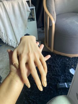 Practice nail hand