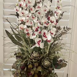 GORGEOUS  FLOWER ARRANGEMENT