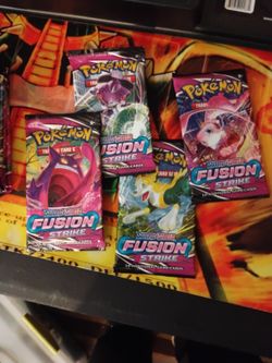 Fusion Strike Booster Pack