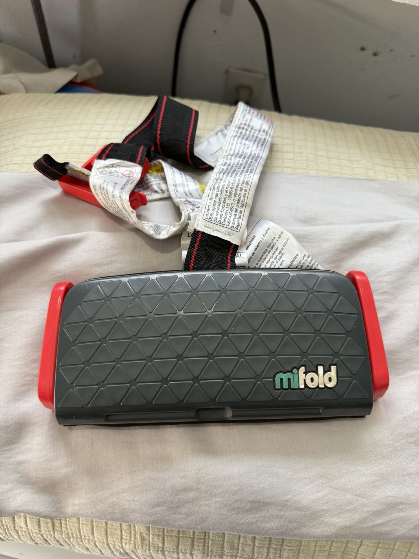 Car Seat Booster - Minfold $40