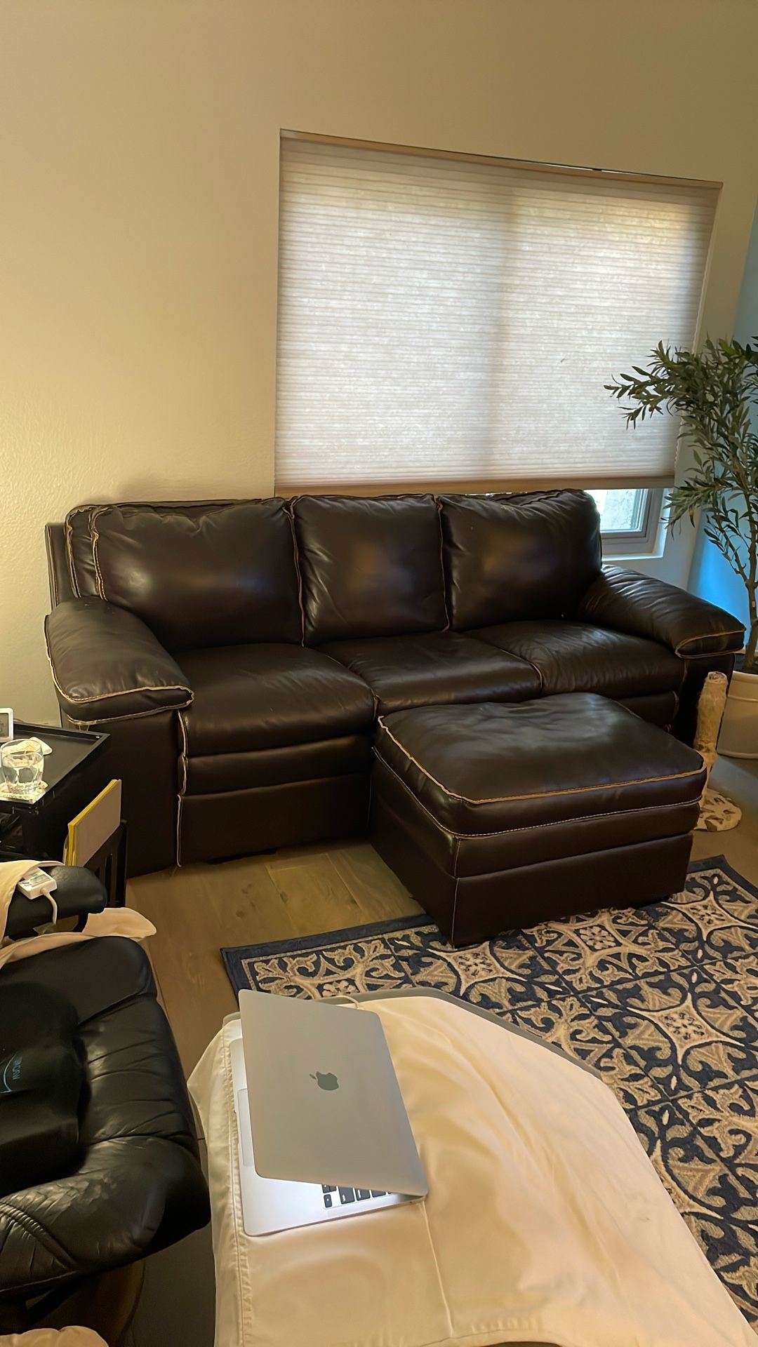 Leather Couch Sofa W/Ottoman 84”