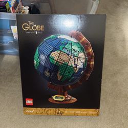 Lego The Globe 21332