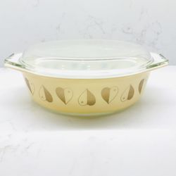 Vintage “Golden Hearts” Casserole Dish With Lid 045, 2.5qt 