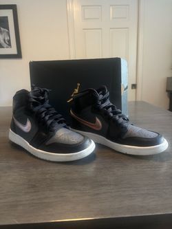 Air Jordan 1 Retro Shoes Mens Size 10 Bronze Medal Basketball 332550-016 Sneaker