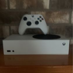 Xbox Series S (no Shipping Only Meet Up) 