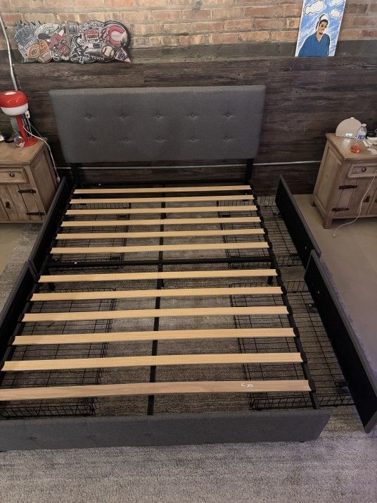 Queen Size Bed Frame With 4 Drawers 